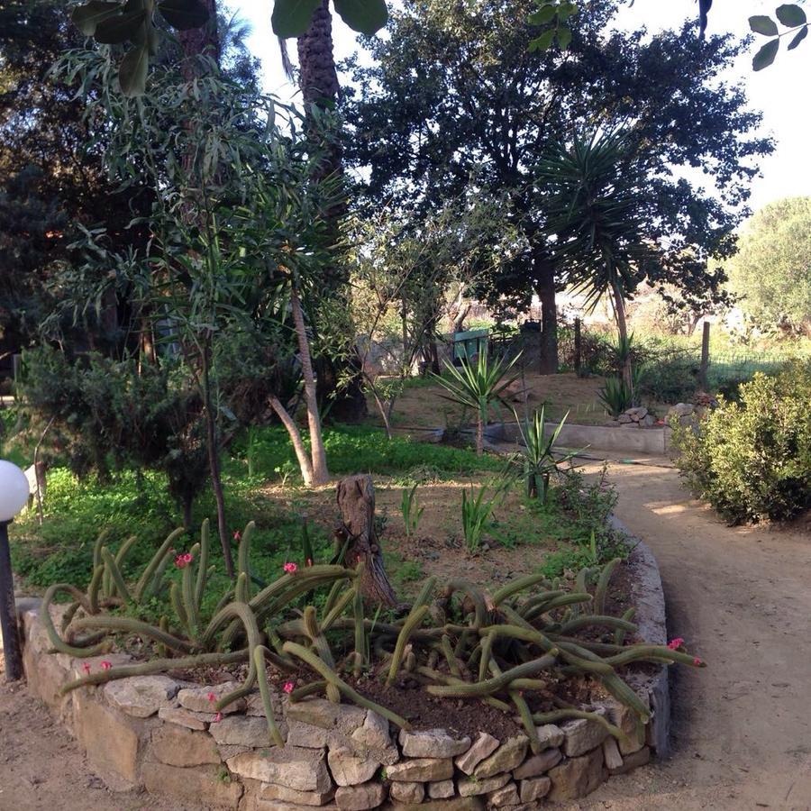 Is Tanas Bed & Breakfast Serdiana Exterior photo