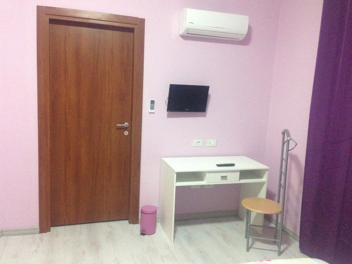 Is Tanas Bed & Breakfast Serdiana Exterior photo